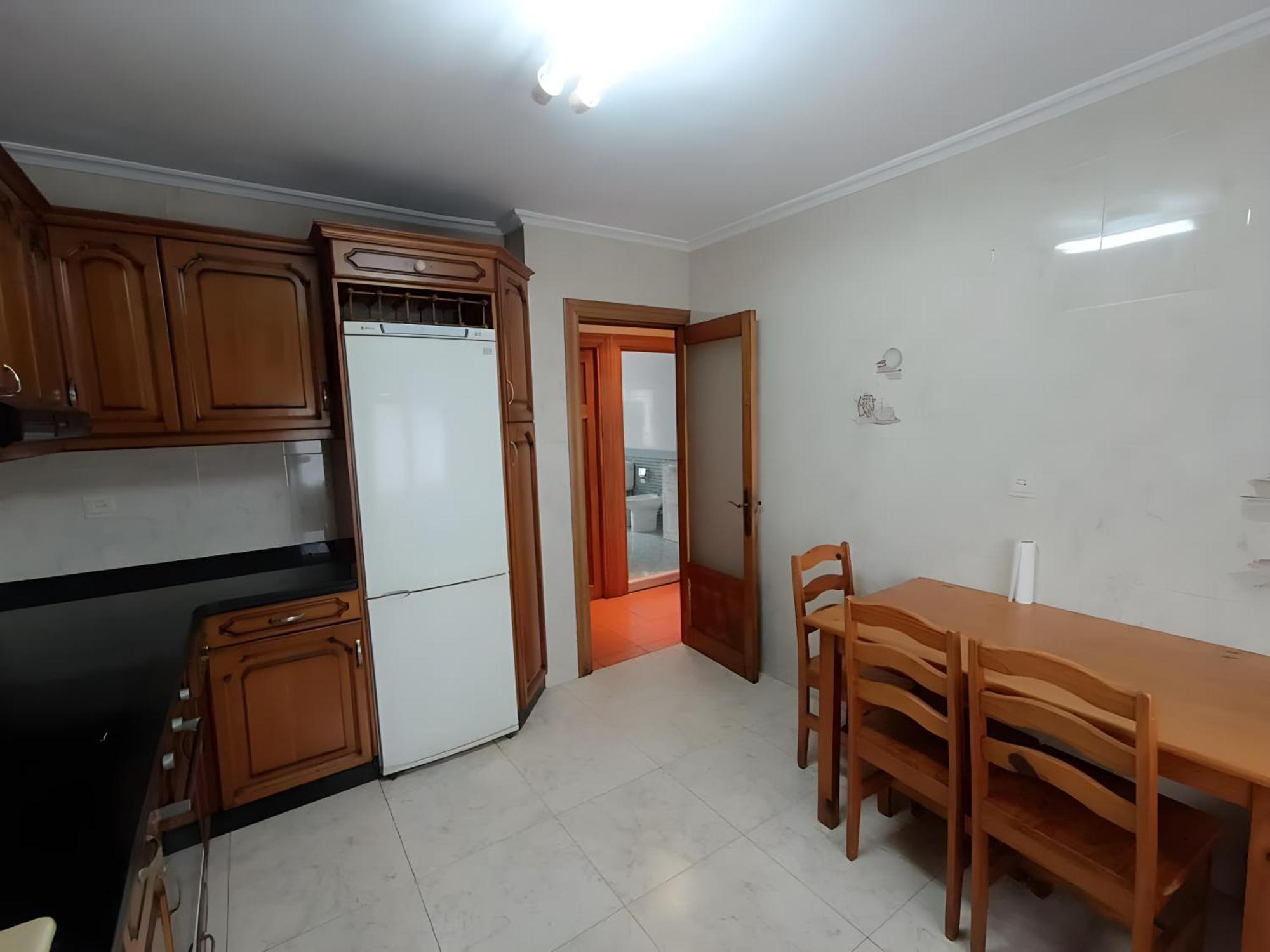 Piso Acogedor Y Luminoso Avilés Buitenkant foto
